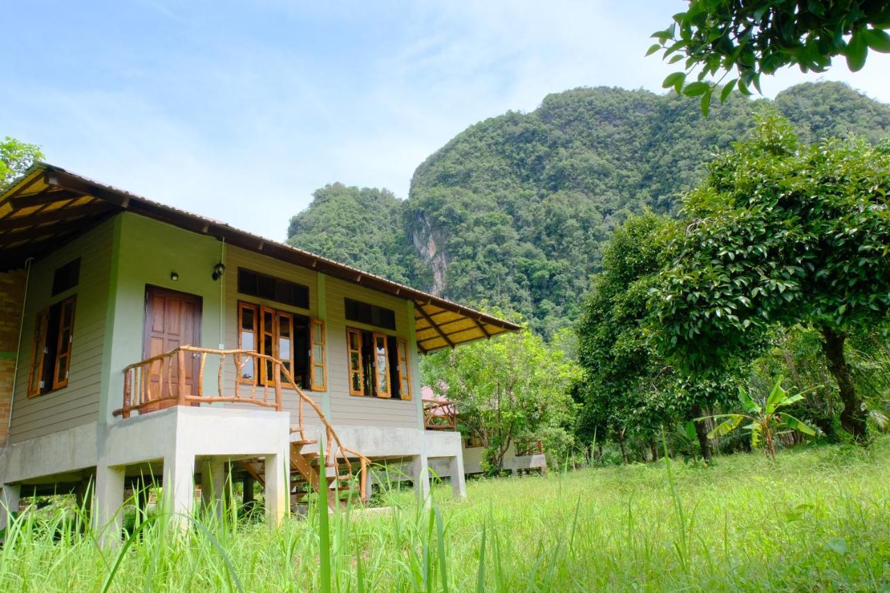 Monkey Mansion - Jungalows & Tours Khao Sok National Park Екстериор снимка